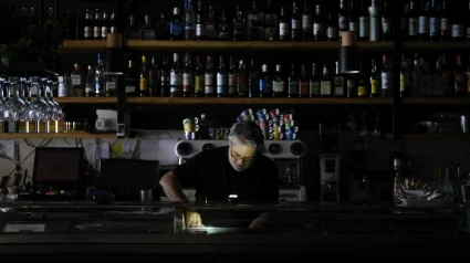 El dispositivo que deberías comprar para evitar quedarte sin luz en tu negocio si vuelve a haber un gran apagón como el de este lunes