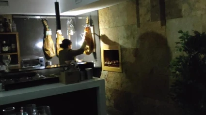 Restaurante El Cochifrito a oscuras