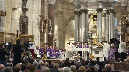 Misa por el Papa Francisco en la Catedral de Cádiz