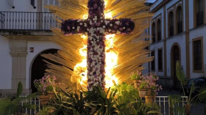 Cruz de Mayo de la Hermandad del Via Crucis