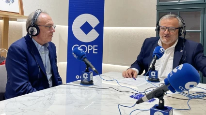 Giuseppe Ovi, CEO de Smalticeram, en una entrevista junto a Raúl Puchol
