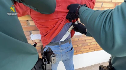 Un joven de 25 años, con orden de expulsión, vuelve a sembrar el miedo en Entrena