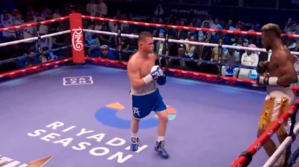 Los expertos califican el combate de Canelo y Scull como uno de los peores de la historia.