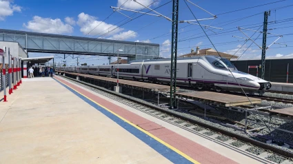 Imagen de un tren AVE