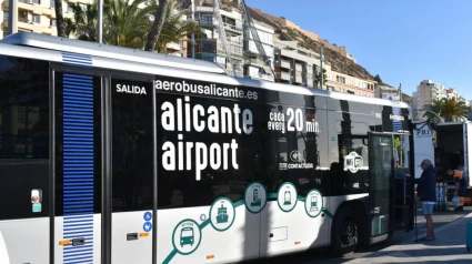 Imagen de archivo del autobús que va al aeropuerto