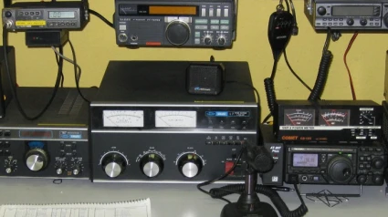 Imagen de equipos de radioaficionado