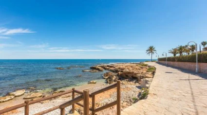 Playa de la Punta Negra de Dénia.