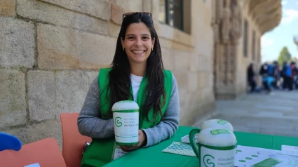 Nerea Arceo es voluntaria de la AECC en Santiago