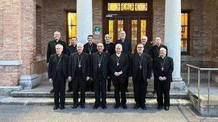 Los arzobispos y obispos de las diócesis de Cataluña