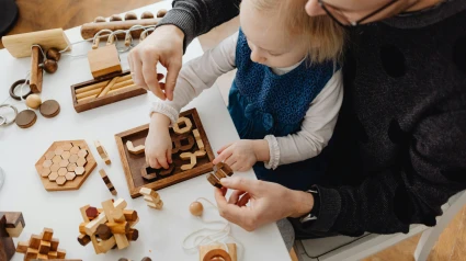 Un padre con su hija