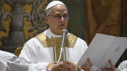 El papa León XIV oficia este viernes, su primera misa en la Capilla Sixtina ante los 133 cardenales que le han elegido