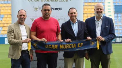 UCAM CF comienza el asalto al ascenso