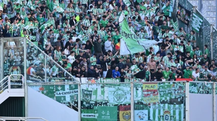 Los aficionados del Betis sufrieron en sus carnes la violencia de los ultras italianos.