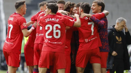 Los jugadores del Sevilla celebran el gol de su equipo contra el Celta