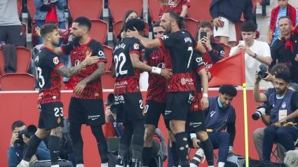 Los jugadores del Mallorca celebran el segundo gol ante el Valladolid