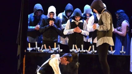 Más de mil alumnos de la región participan en el XII Festival Escolar 'Con Letras de Oro' desde este lunes en MéridaEl V Festival Escolar de Teatro Clásico Europeo 'Con Letras de Oro', que anualmente organiza el IES Emérita Augusta de Mérida ofrecerá en esta edición representaciones de obras de autores españoles, ingleses y portugueses de los siglos XVI y XVII, algunas de las cuales serán representadas en su lengua original.POLITICA ESPAÑA EUROPA EXTREMADURAJUNTA DE EXTREMADURA