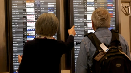 Pasajeros en el aeropuerto