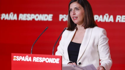La portavoz del CEF, Esther Peña durante la rueda de prensa ofrecida este lunes en la sede del PSOE, en Madrid.
