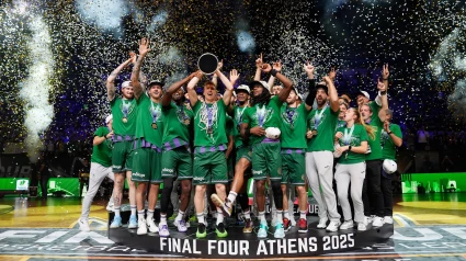 Unicaja se coronó este domingo en Atenas de forma brillante ante Galatasaray.