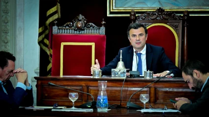 Bruno García en el Salón de Plenos del Ayuntamiento de Cádiz