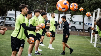 Imagen del entrenamiento del Huesca