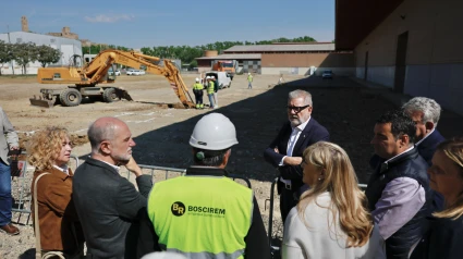 Fèlix Larrosa, alcalde de Lleida, visita l'inici d'obres del nou pavelló de Fira de Lleida