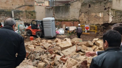 Caída del muro en la calle tentenecio de Salamanca