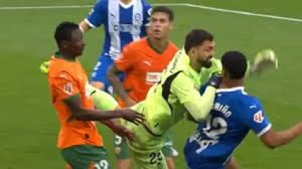 La imagen del penalti de la discordia