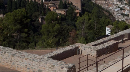La Alhambra Vista Desde La Silla Del Moro