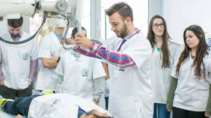 Los técnicos sanitarios son una pieza fundamental en la estructura de salud española