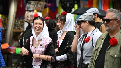 Este es el significado de los claveles en San Isidro: qué dice la tradición de cada uno de los colores