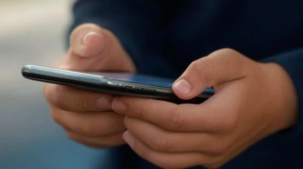"Puedes confiar en tu hijo, en las redes sociales no”