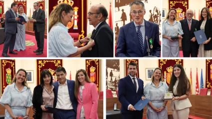 Entrega de los reconocimientos a los galardonados