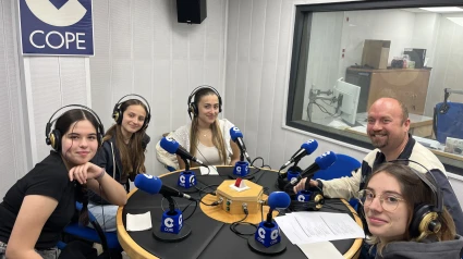 Ricard Alvarez entrevista a Joana Cabanillas guanyadora de la 1a categoria del Concurs Periodístic Pernau de Lleida