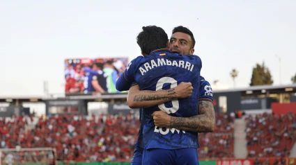 Los jugadores del Getafe celebran el gol ante el Mallorca