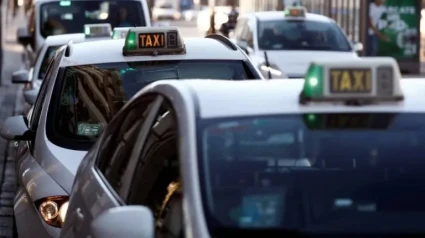 Taxis en la calle