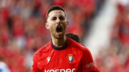 Raúl García celebra su gol con Osasuna