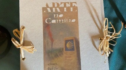 La carpeta que podrán llevarse de recuerdo los peregrinos incluye acuarelas de los artistas