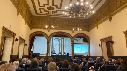 El público asistente al Salón Noble del Liceo conoció los beneficios de la balneoterapia