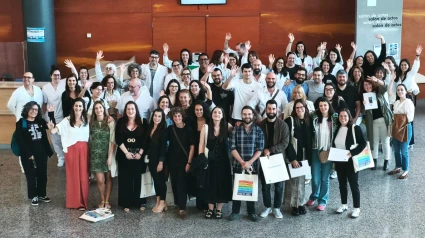 Foto de grupo de los residentes de Enfermería en su despedida
