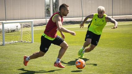 Imagen del entrenamiento del Huesca
