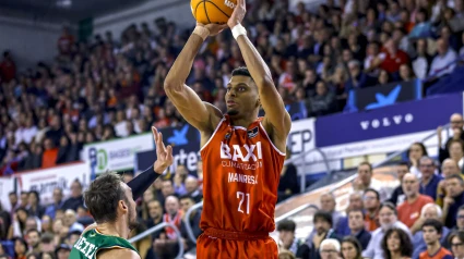 La gran temporada de Derrick Alston puede no ser suficiente para meter a Manresa en el play off