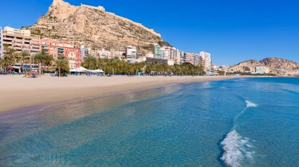 Playa de El Postiguet de Alicante.