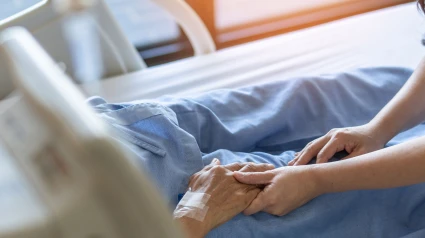 Persona mayor hospitalizada