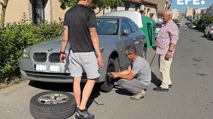 40 coches han aparecido este sábado con las ruedas rajadas en Alburquerque