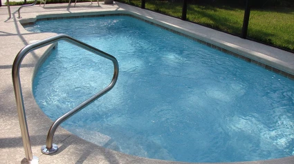 Muere un niño de 8 años en una piscina de Los Palacios