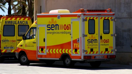 Los efectivos del Sistema de Emergencias Médicas (SEM) encontraron a la niña con heridas muy graves y la trasladaron enseguida al hospital Josep Trueta de Girona.