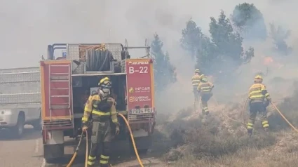 Imagen de archivo de las labores de extinción de un incendio.