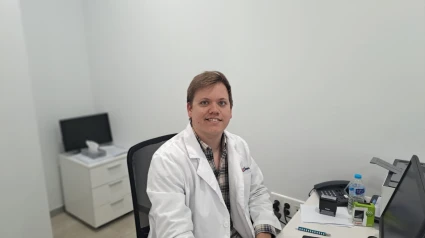 El doctor Dionis Cheli, neurólogo del Hospital HLA San Carlos de Dénia