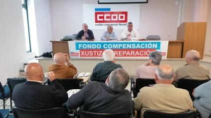 La charla se realizó en la sede de CCOO en Ferrol